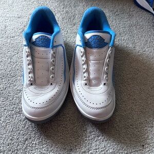 Jordan Athletic Shoes White and Blue